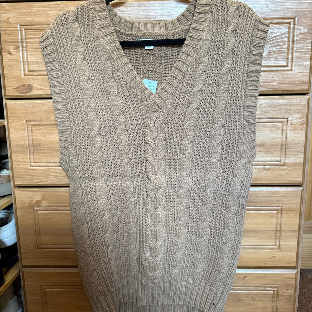 American Eagle Outfitters V-Neck Sweater Vest - Brown